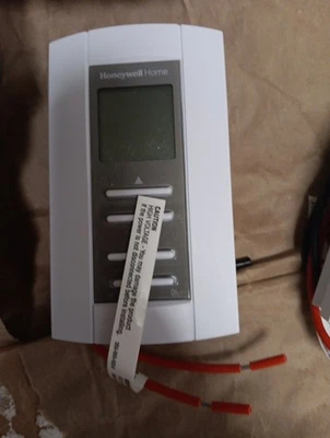 HONEYWELL TL7235A LINEVOLTPRO 7000 THERMOSTAT TL7235A1003 - Image 1 of 4