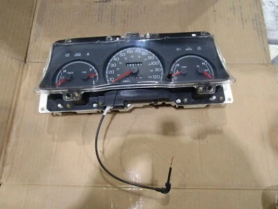 Cuadro de instrumentos Ford Crown Victoria 2000-2002 OEM (183 k millas) 00 01 02 Foto 1 de 4