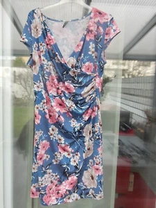 Kleid mit Wickeloptik oben, tolle Farben, Gr. L (ca. 44/46), - Bild 1 von 4