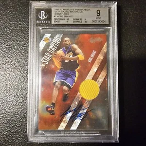 2009-10 Absolute Kobe Bryant Star Gazing Materials Signatures #/25 BGS 9 Auto 10 - Picture 1 of 2