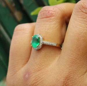 Natürlicher Smaragd Und Diamanten Edelstein Halo Damen Ring IN 14k Weiss Gold - Bild 1 von 5