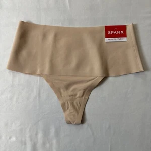 Spanx S Mutandine Perizoma Undie-tectable Morbide Nude Small Nuove Con Etichetta Vedi Foto - Foto 1 di 6