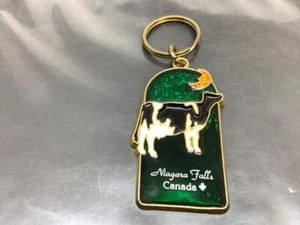 Vintage Keyring NIAGARA FALLS Keychain  MOON ~ COW Ancien Porte-Clé GREEN ENAMEL - Picture 1 of 3
