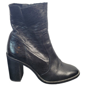 River Island Block Heel Boot Black Leather Round Toe Side Zip Womens Size 6