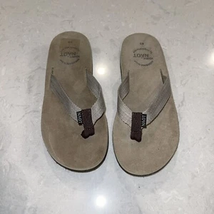 Naot Source Womens Island Flip Flop Sandal Black Beige Leather Slip On EU 40 New - Picture 1 of 4