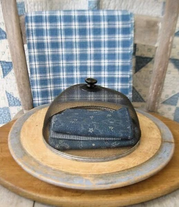 Small True Antique Wire Mesh Shoofly Food Cover Screen Wood Knob 6-1/4" Diameter - Picture 1 of 10