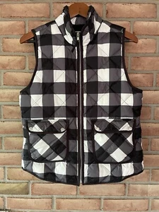 Woolrich Puffer Down Vest Women’s Size Medium Black, Plaid w/Pockets Full Zip - Picture 1 of 9