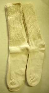 Ladies Diabetic Tan Crew Socks, Non-Binding, Sock Size 9-11, 2 Pairs, Brand New - Picture 1 of 1