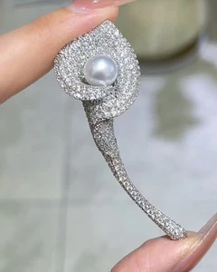 8-9 mm   natural white  south sea pearl brooch - Picture 1 of 1