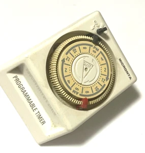 Micronta Programmable Timer E10694. 24-Hour 15A 1875W 63-862 OFF3-HMB1 - Picture 1 of 3