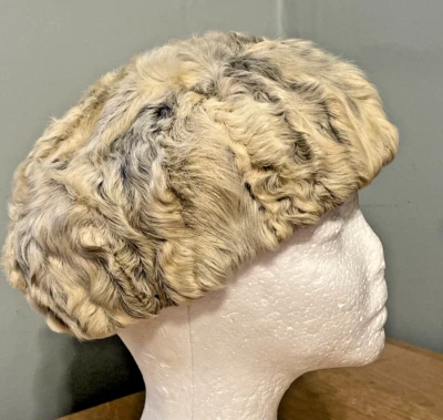 Sombrero pastillero vintage para mujer 24 1/2" piel rizada o piel sintética gris Foto 1 de 4