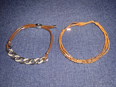 2x Fossil Armbänder - Leder -1x rosegoldfarb. Steinchen -1x silberfarb. Glitzer - Bild 1 von 4