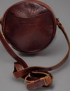 PORTLAND LEATHER "LARGE" CIRCLE CROSSBODY BAG Nutmeg Brown Leather Purse - Picture 1 of 13