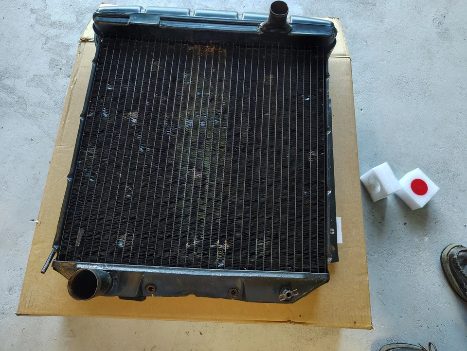 1955 Ford Radiator V8 Original - Image 1 of 4