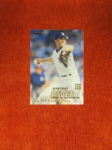 Fleer Mariano Rivera 1997 ☆ Edición Serie Mundial ☆ #176 ☆ Yankees de Nueva York ☆ afilado ☆ casi nuevo ~ como nuevo - Imagen 1 de 2