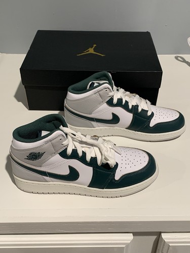 Jordan 1 Mid SE nuovo taglia 7Y verde ossidato scatola originale
