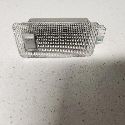 08-15 Conjunto de lámpara de luz de carga de cortesía para maletero trasero Scion xB Foto 1 de 2