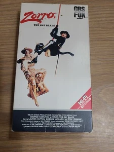 Zorro The Gay Blade George Hamilton Vhs - Imagen 1 de 6