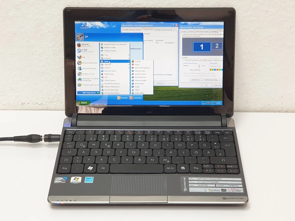 Packard Bell Mini Diagnostic Windows XP Notebook 1.66GHz 160GB 4GB Laptop 10.1" - Image 1 of 4