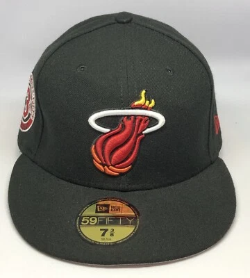 Gorra ajustada negra Miami Heat 3x NBA Champions 7 3/8 New Era 59Fifty 5950 Foto 1 de 4