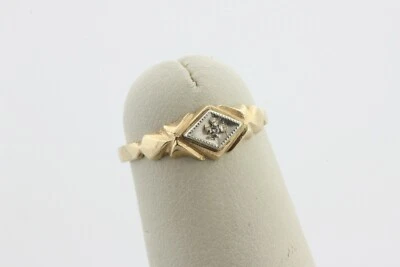 10K Yellow Gold Mini 0.01 ct Accented Diamond Princess Ring - Size 3.5  - Image 1 of 4