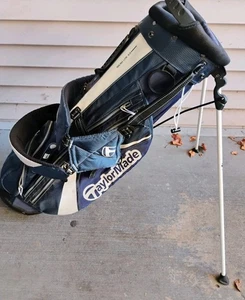Bolsa de golf de pie TaylorMade Micro Lite 3.0 correa de hombro negra/azul de 3 vías - Imagen 1 de 12