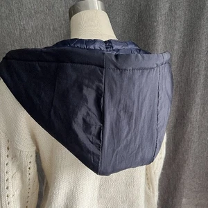 Cappello di ricambio staccabile con cappuccio imbottito in poliestere per piumino blu navy - Foto 1 di 4