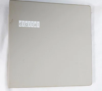 Vintage DEC VAX Standard Runoff Reference Manual  BOX44 - Image 1 of 4