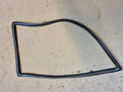 Morris Minor 1000 y Serie 2 Cuartos Luz Sello Mano Derecha 1952-1971 99WK34 Foto 1 de 4