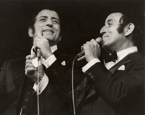 Tony Bennett Poster Photo American Music Icon Wall Art 11x14 and/or 16x20 - Picture 1 of 1