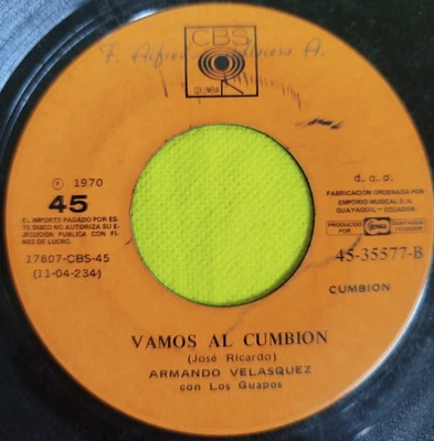 Los Guapos con  Armando Velasquez  - vamos al cumbion 45rpm 1977    (Hear) - Image 1 of 2