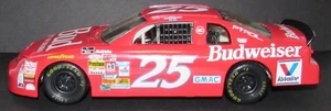 ERTL 1995 KEN SCHRADER #25 BUDWEISER CHEVY MONTE CARLO NASCAR 1:18 - Picture 1 of 6