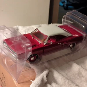 SLEEK DESIGN 1:18 SCALE 1969 DODGE CORONET SUPER BEE AMERICAN MUSCLE INFERNO RED - Picture 1 of 24