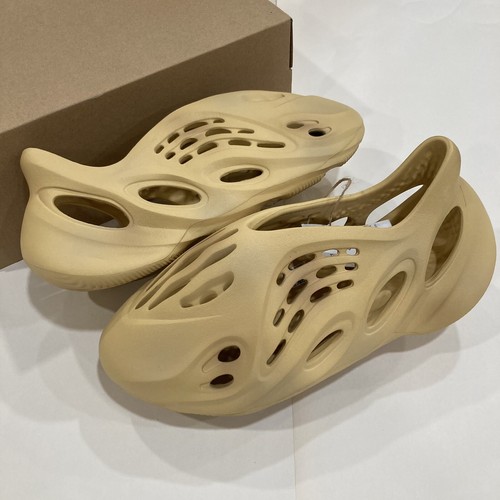 Yeezy schiuma Rnnr sabbia del deserto taglia 9