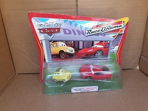 VOITURE DISNEY PIXAR CARS Équipe De Course / Luigi and Ferrari - Diecast Métal - Imagen 1 de 3
