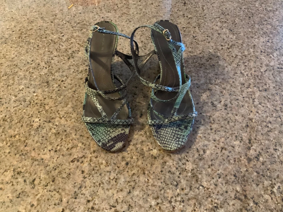 Tahari Wedge Heel Sandal Size 7.5 - Image 1 of 2