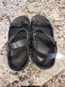 DAWGS Women's 3 Strap Sandals NWT Black Size 6 36 - Picture 1 of 4