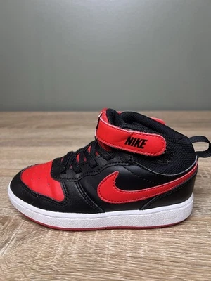 Zapatillas Nike Court Borough Mid 2 para niños pequeños - negras/rojas - talla 10C Foto 1 de 4