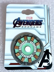 Marvel Iron Man Arc Reactor Glow In Dark Collectors Pin New MOC NOS 2018 - Picture 1 of 5