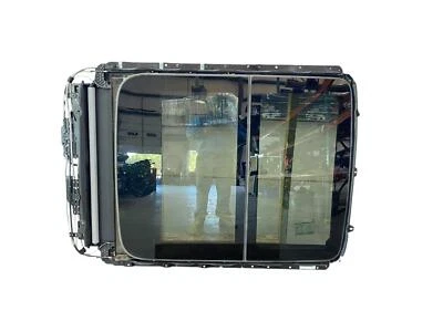 2020 - 2022 FORD EXPLORER OEMPANORAMIC SUNROOF GLASS TRACK W/ LIGHT SLATE GRAY Foto 1 de 4