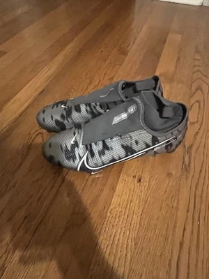 Nike OBJ  football cleats size 9.5 used amazing condition VERY RARE - Image 1 of 4