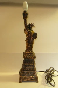Estatua de la Libertad de metal de colección N. Y. Lámpara recuerdo ciudad 12,5" alto, hecha en EE. UU. - Imagen 1 de 16