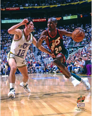 Gary Payton Supersonics UnSigned Hardwood Classic Drive Past John Stockton Photo Cover