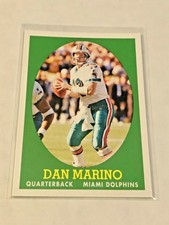 2007 Topps Football Turn Back the Clock - Dan Marino - Miami Dolphins