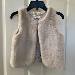 H&M Faux Fur Vest Light Beige Unicorn Fawn Woodland Lining Girls Size 6X-7 - Picture 1 of 10