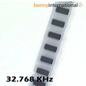 5x 32.768 KHz SMD Quartz Crystal Resonator Oscillator - Imagen 1 de 4