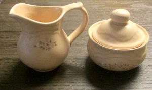 Vintage Pfaltzgraff Remembrance Sugar Bowl & Creamer Set - Picture 1 of 4