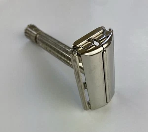 50s/60s Gillette Flare Tip Rocket ii Safety Razor English Made - Picture 1 of 7