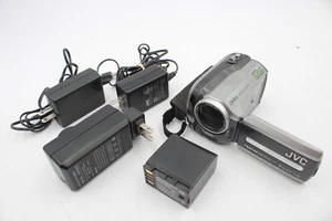 JVC Everio GZ-MG130U Hybrid 30GB HDD 34x Optical Camcorder w/power,charger,noBat - Picture 1 of 7