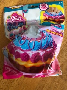 ORB Slimi Cafe Squishy Berry Tart Squeeze Soft’N Slo Bonus Topping Squishies - Picture 1 of 4